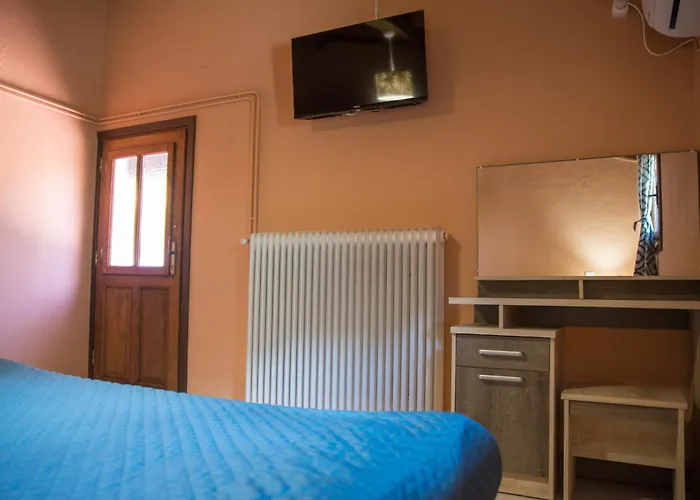 το καλύβι της γιαγιάς * Damouchari