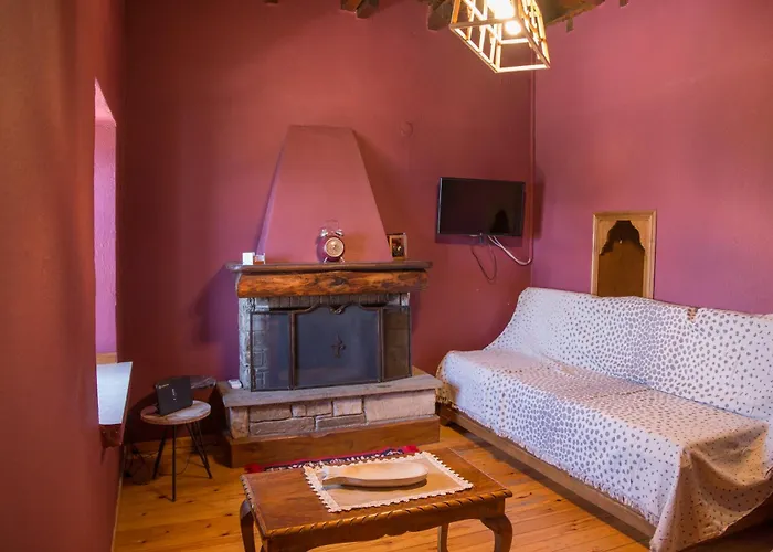 το καλύβι της γιαγιάς Damouchari