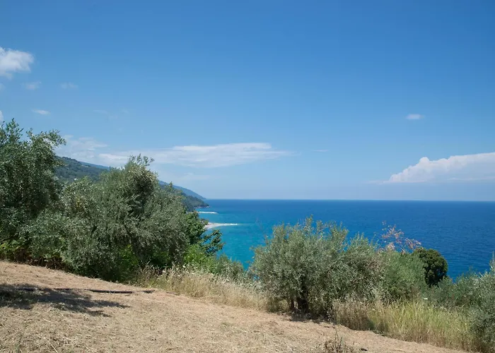 το καλύβι της γιαγιάς Damouchari