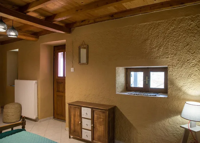 το καλύβι της γιαγιάς *